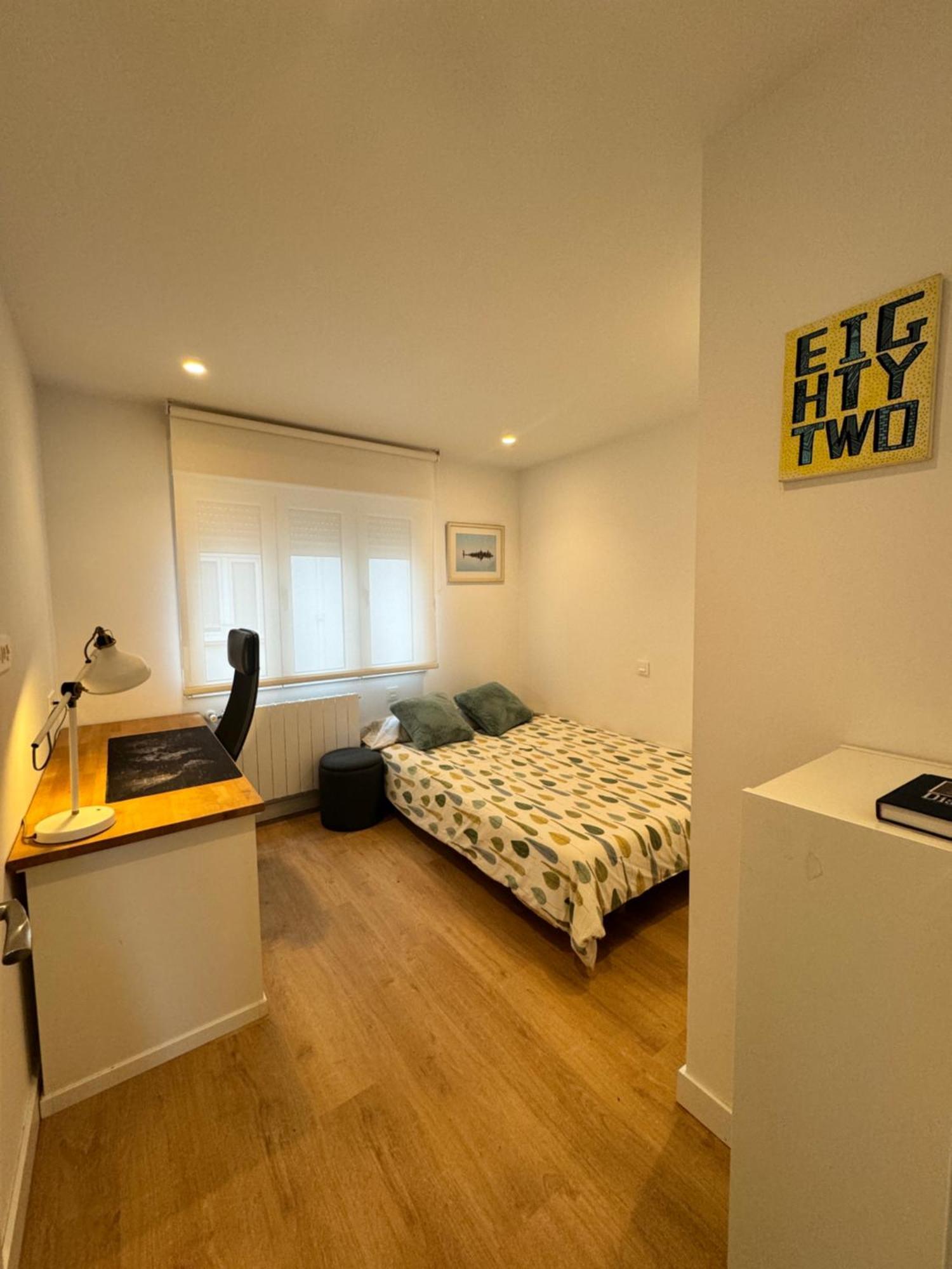 Piso De 2 Habitaciones En Centro, Zona Muy Tranquila Con Playa A 2 Min Andando Gijón Exterior foto